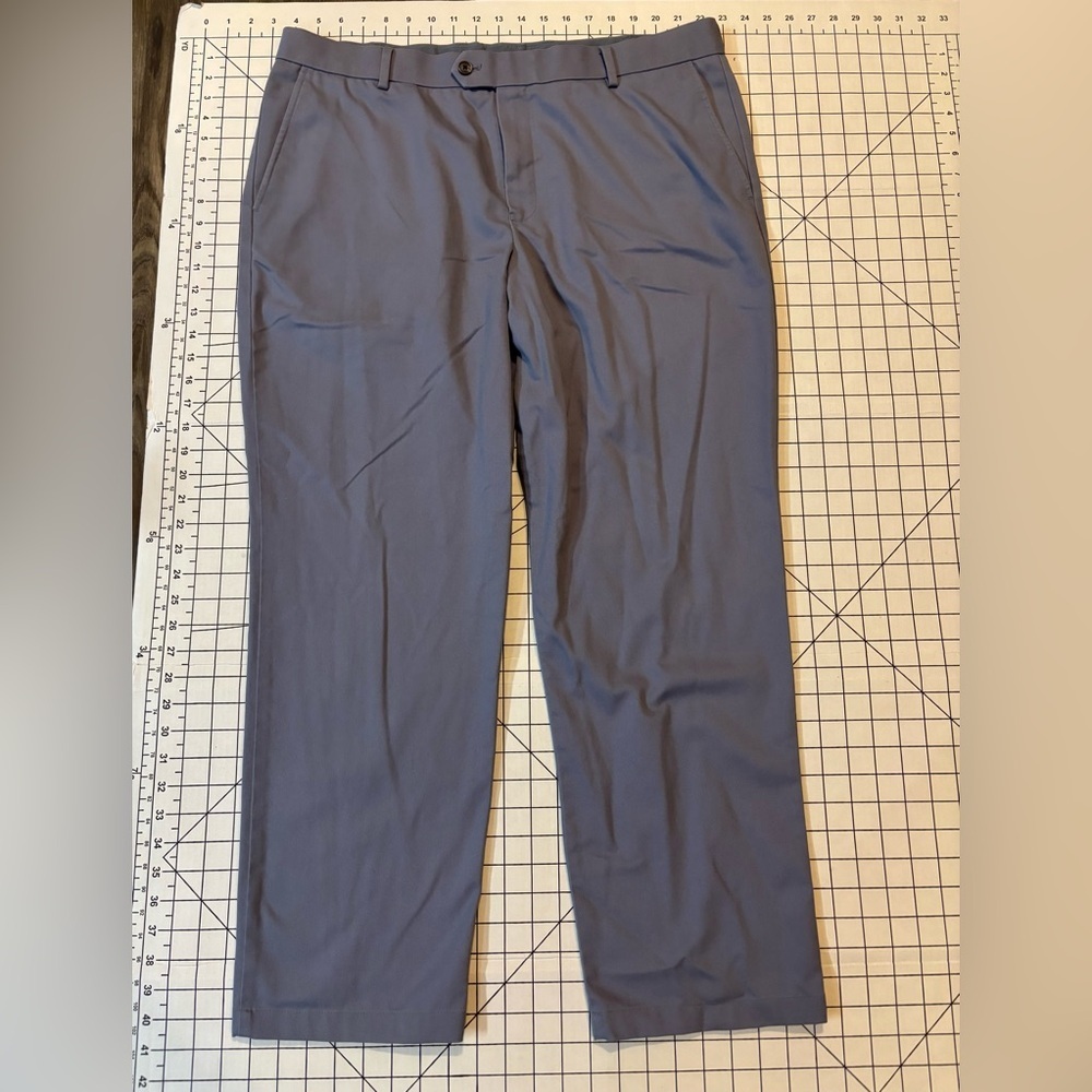 Charles Tyrwhitt Men’s 38/32 Blue-Gray Classic Fit Dress Pants Elegant Design